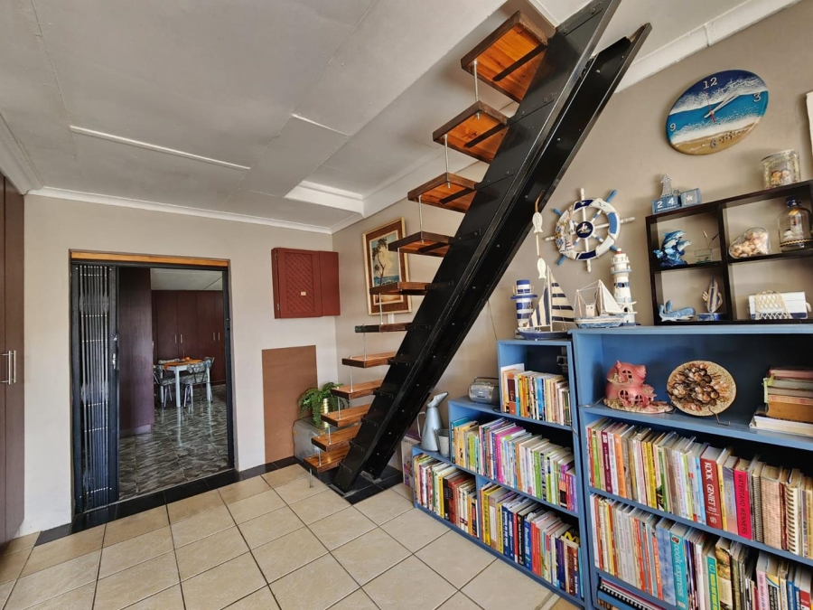 3 Bedroom Property for Sale in Vakansieplaas Western Cape